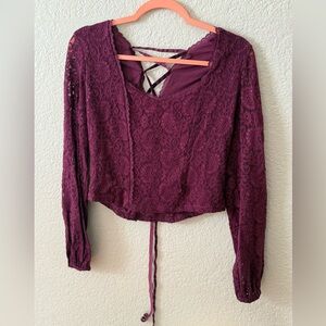 Cropped lace long sleeve